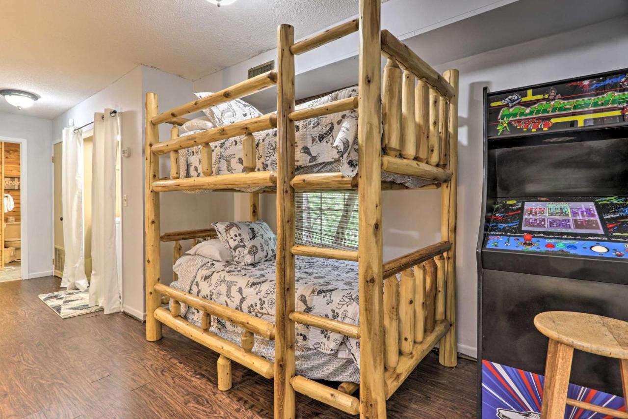 Gatlinburg Escape With Hot Tub, Deck And Mtn View Villa Eksteriør bilde