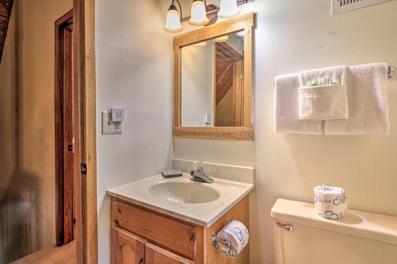 Gatlinburg Escape With Hot Tub, Deck And Mtn View Villa Eksteriør bilde