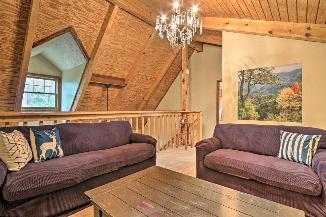 Gatlinburg Escape With Hot Tub, Deck And Mtn View Villa Eksteriør bilde