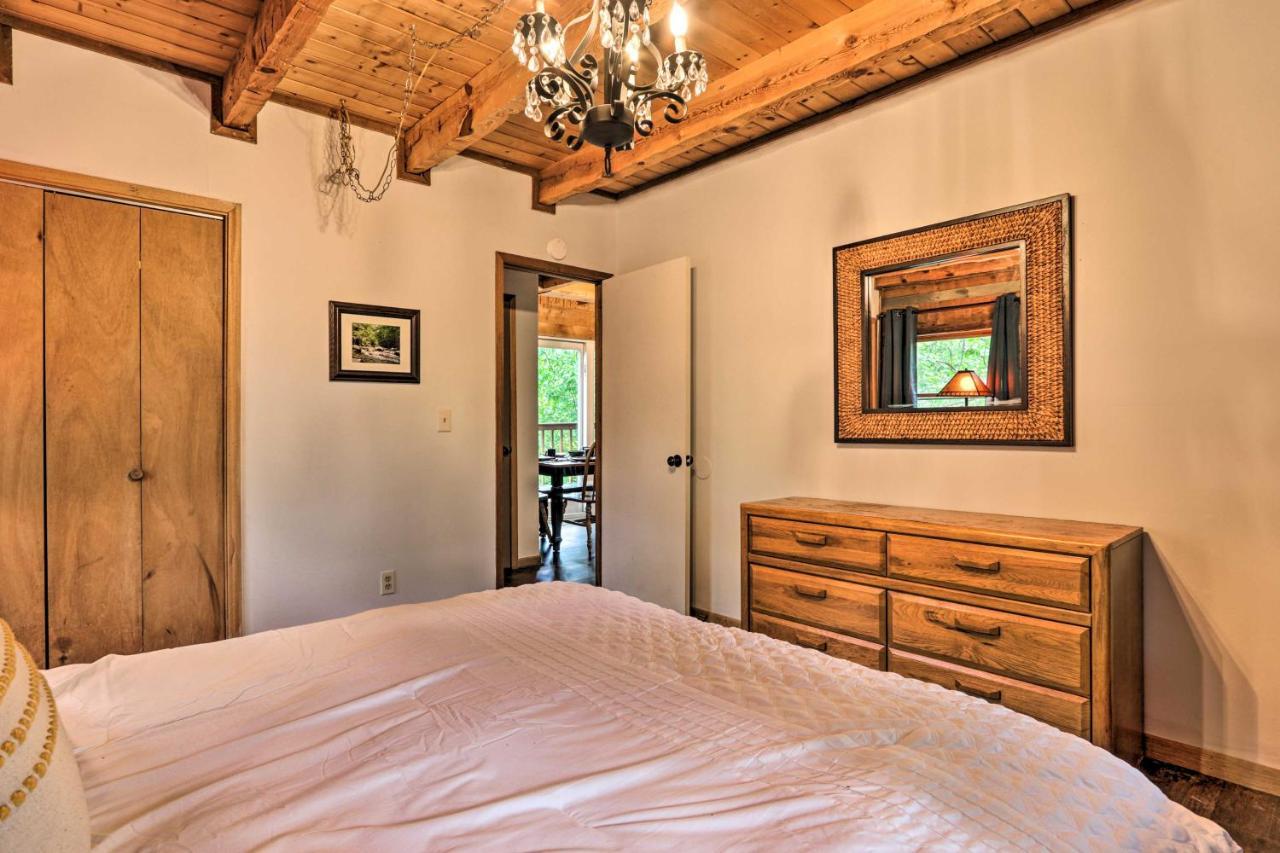 Gatlinburg Escape With Hot Tub, Deck And Mtn View Villa Eksteriør bilde